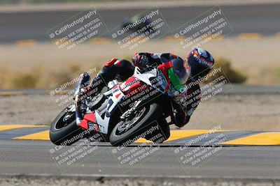 media/Oct-08-2022-SoCal Trackdays (Sat) [[1fc3beec89]]/Turn 14 (1050am)/